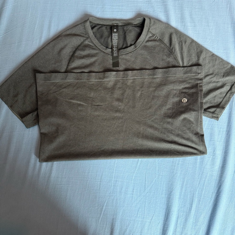 Lululemon Metal Vent Tech Short Sleeve Shirt Medium NEW Men’s - Picture 2 of 6